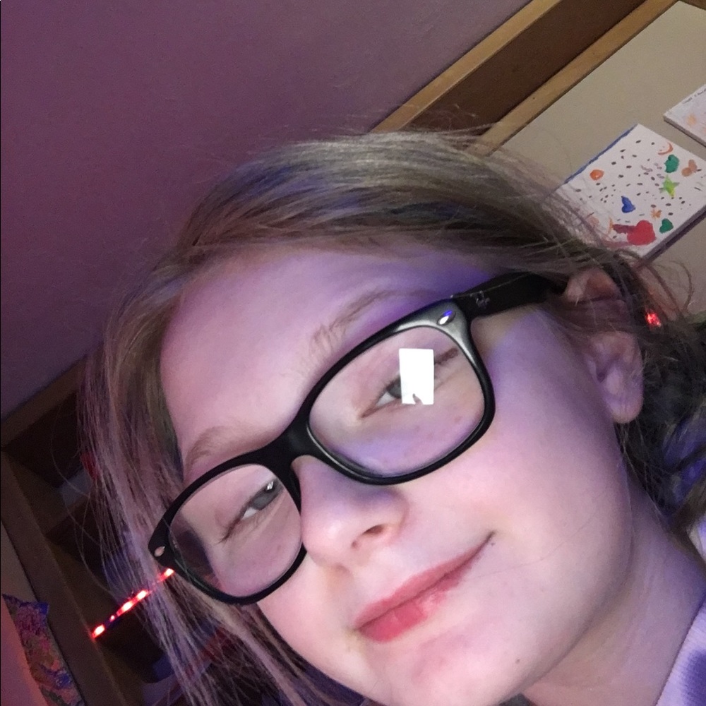 Meet your Posher, Karissa